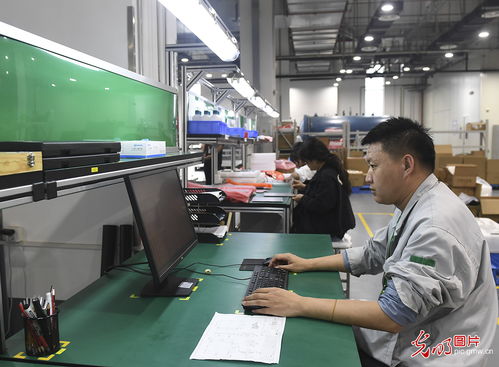 科技創(chuàng)新賦能高質(zhì)量發(fā)展 計(jì)算機(jī)軟硬件的技術(shù)開(kāi)發(fā)驅(qū)動(dòng)未來(lái)